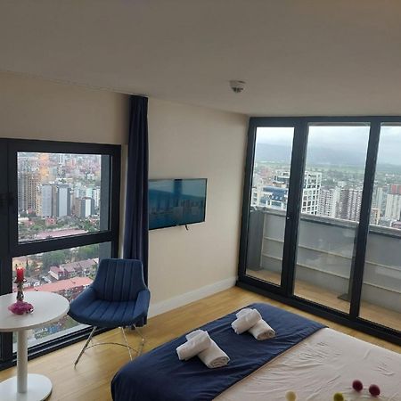 Apart-Hotel Orbi City บาทูมิ ภายนอก รูปภาพ