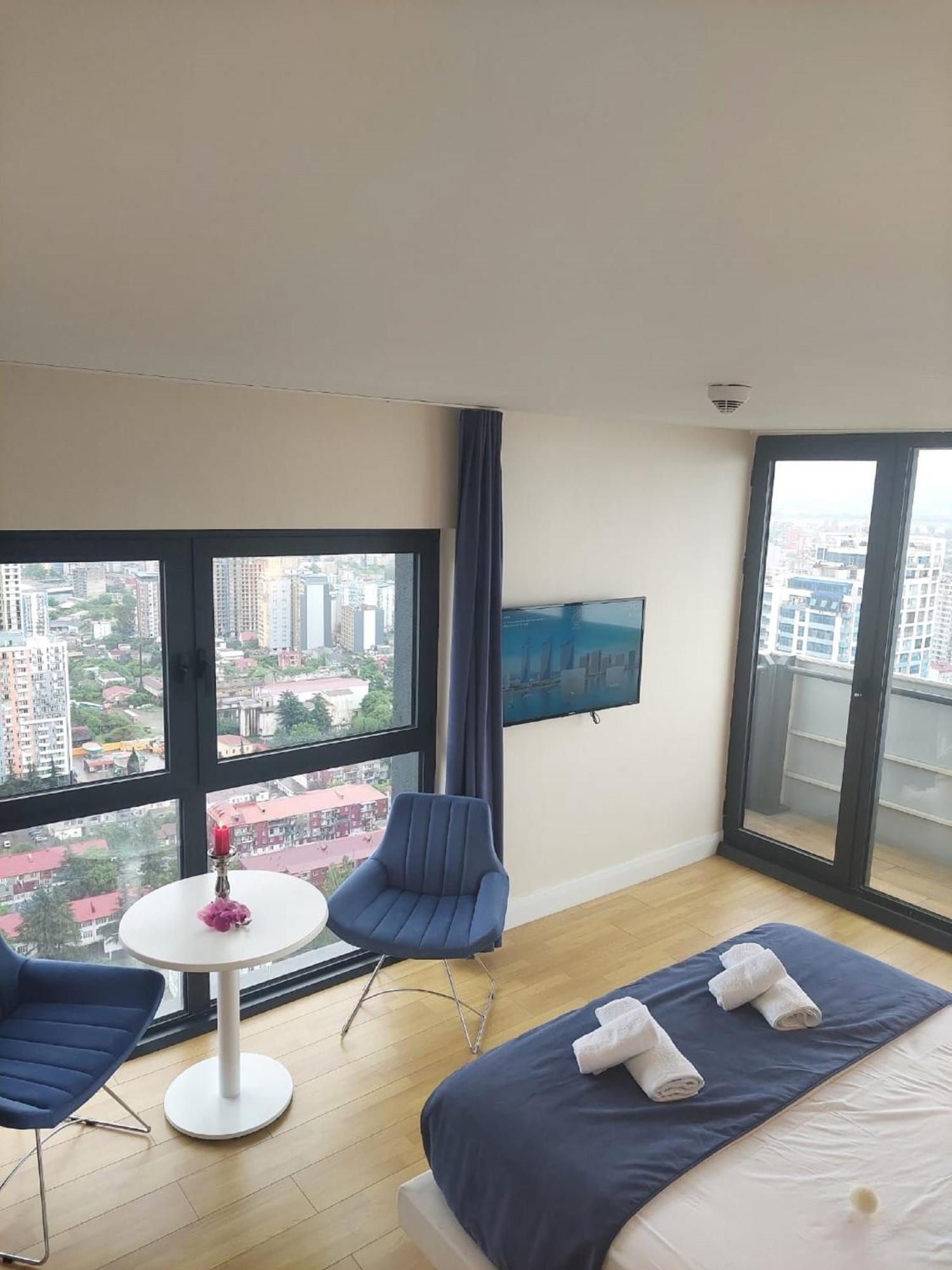 Apart-Hotel Orbi City บาทูมิ ภายนอก รูปภาพ