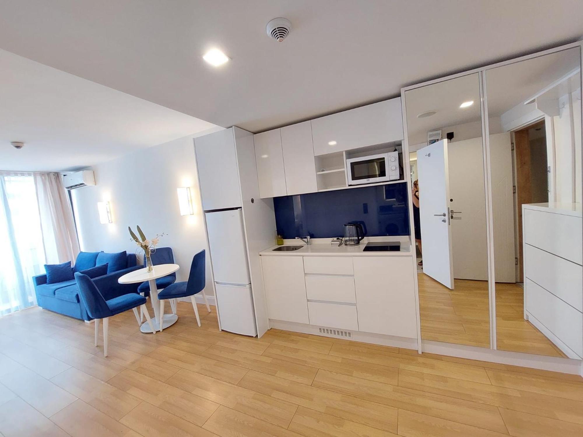 Apart-Hotel Orbi City บาทูมิ ภายนอก รูปภาพ