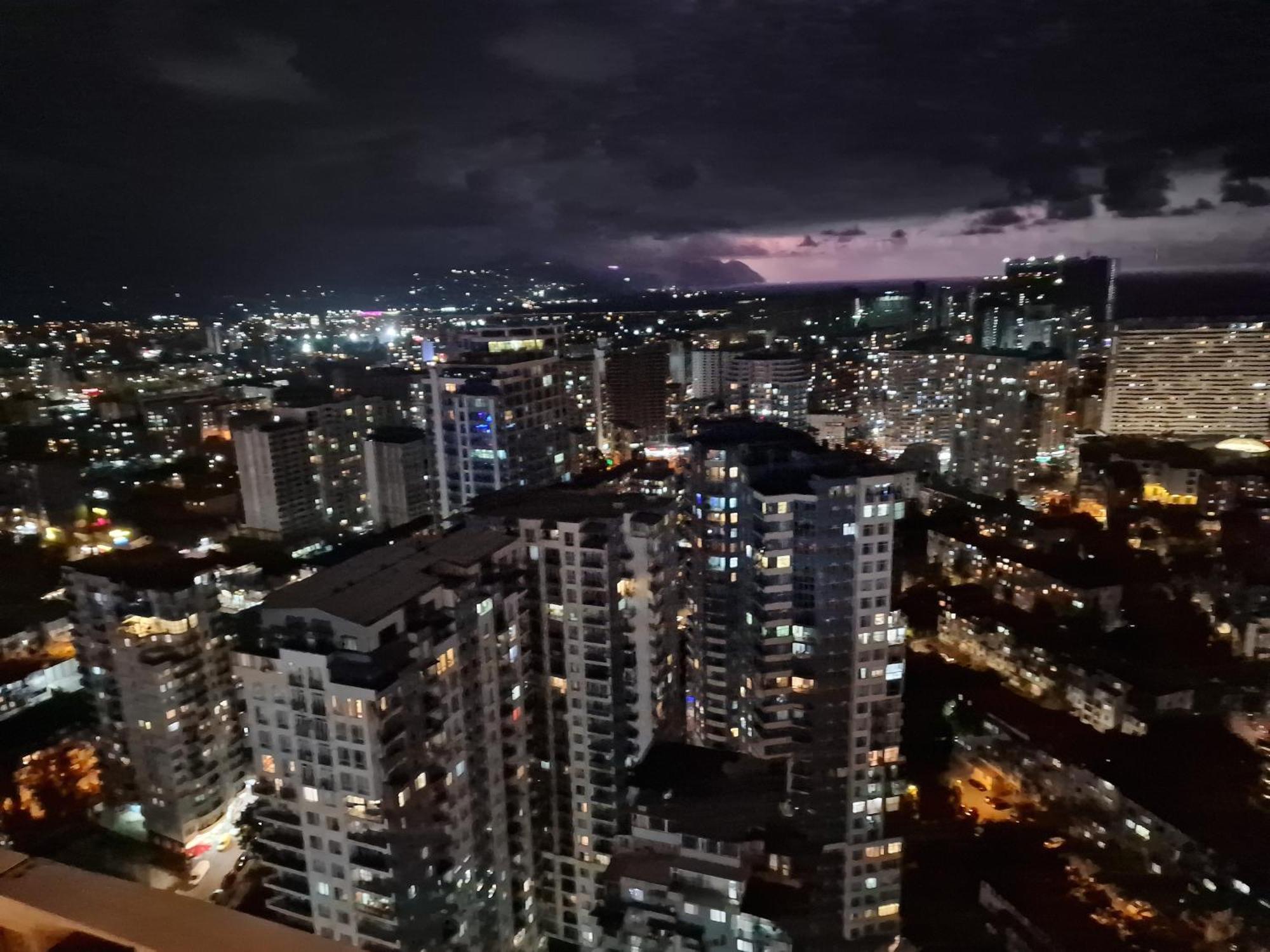 Apart-Hotel Orbi City บาทูมิ ภายนอก รูปภาพ